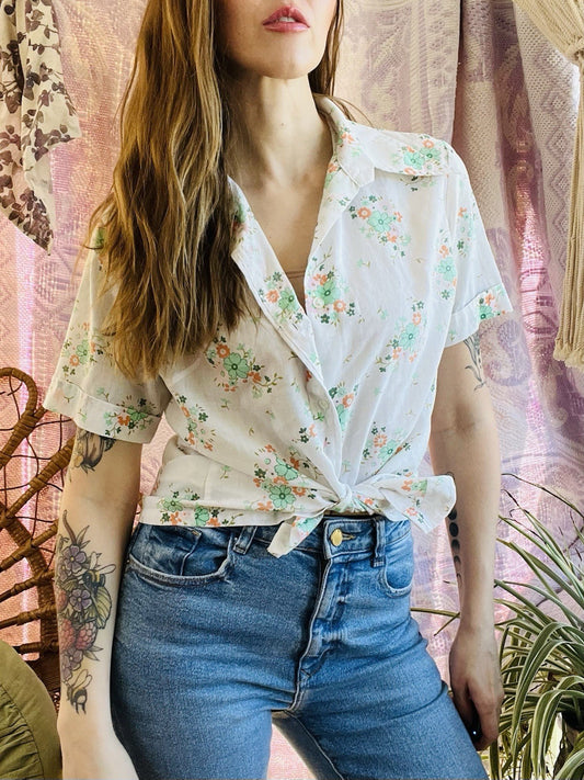 Vintage Blouse Bold Retro Print Collared Shirt Casual Or Formal Office Workwear
