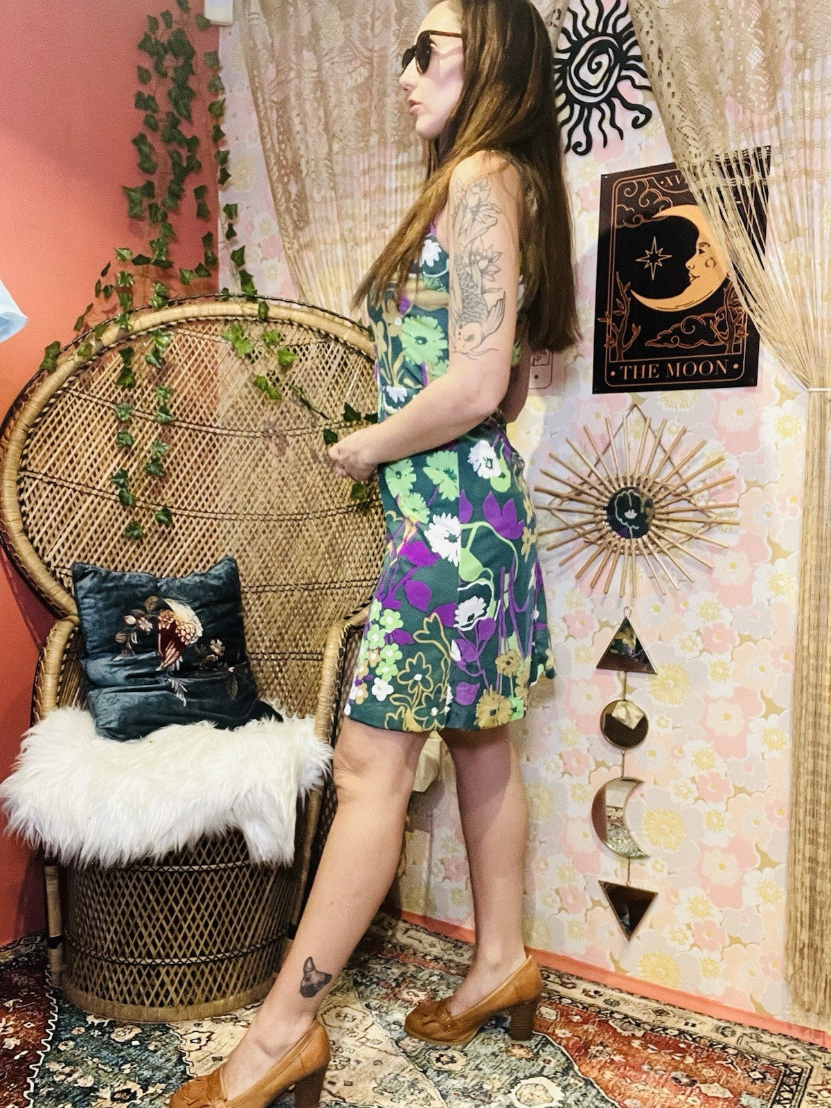 Vintage 1960s Mini Dress Size 12 Mod Gogo Retro Shift Dress Green Floral Design