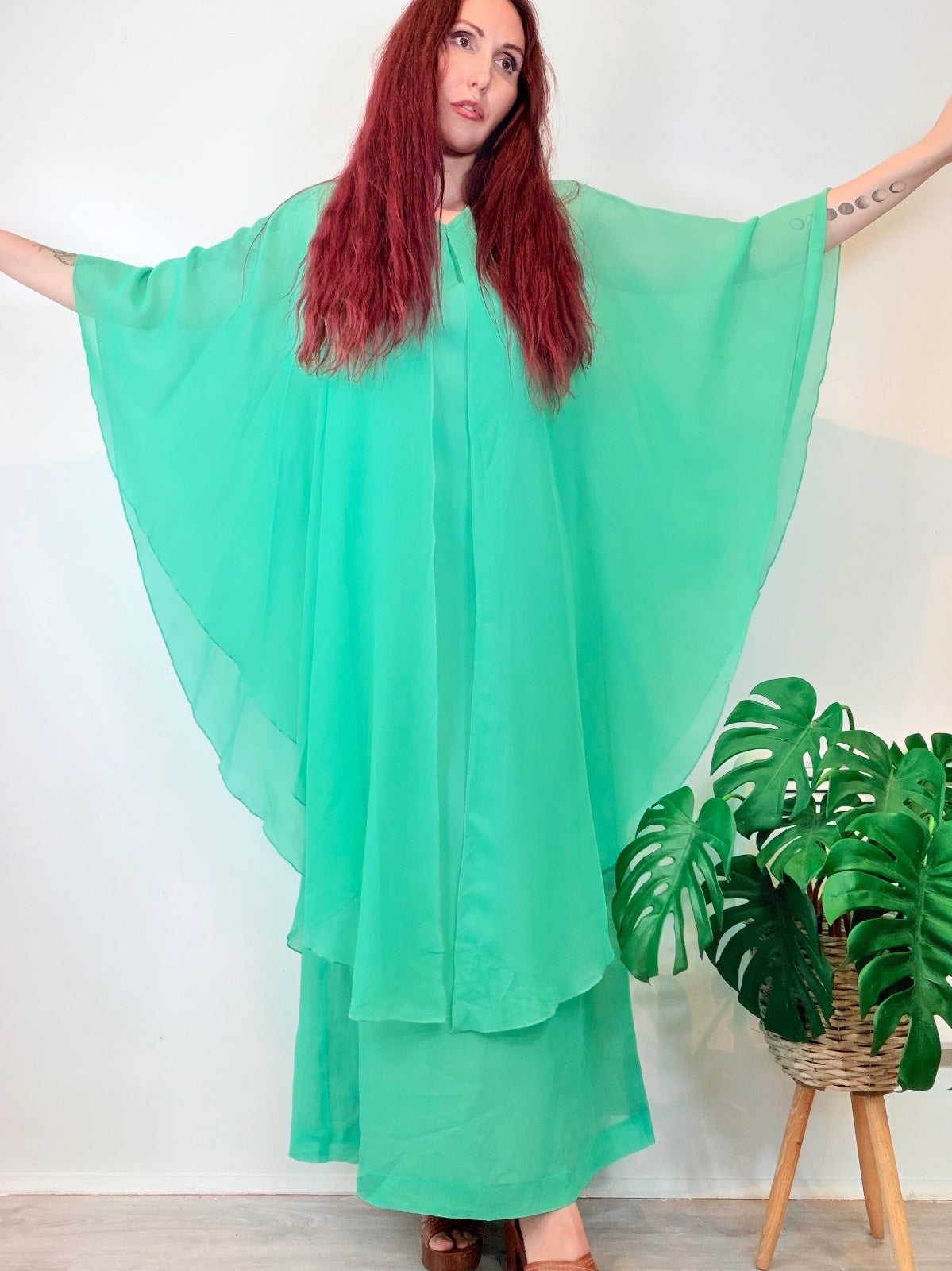 Vintage 1970s Maxi Dress Flowing Green Kaftan Dress with Sheer Overlay Size 14