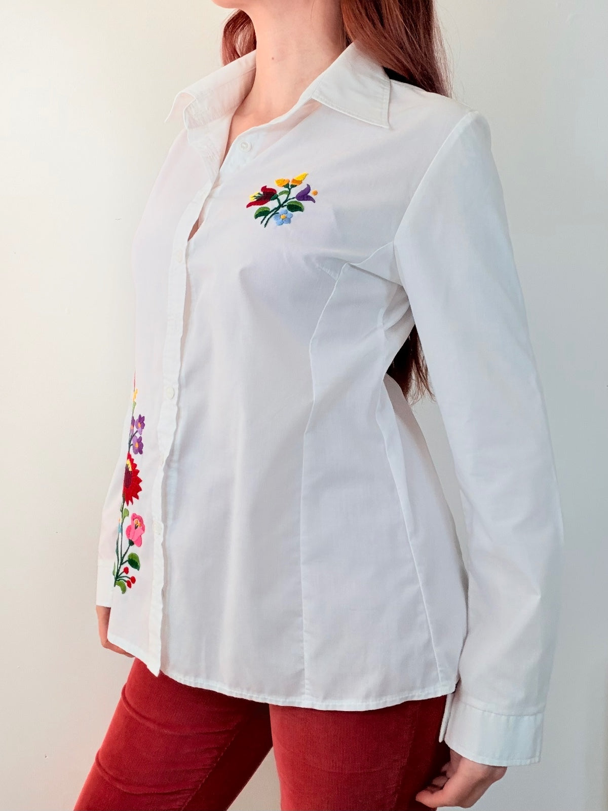White Embroidered Floral Shirt Button-Up Blouse Size 12 to 14