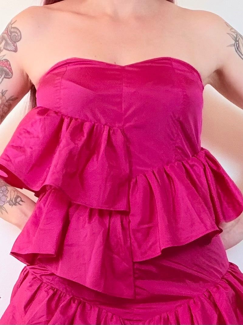 Vintage 1980s Party Dress Strapless Ruffle Mini Dress in Vibrant Pink Size 8