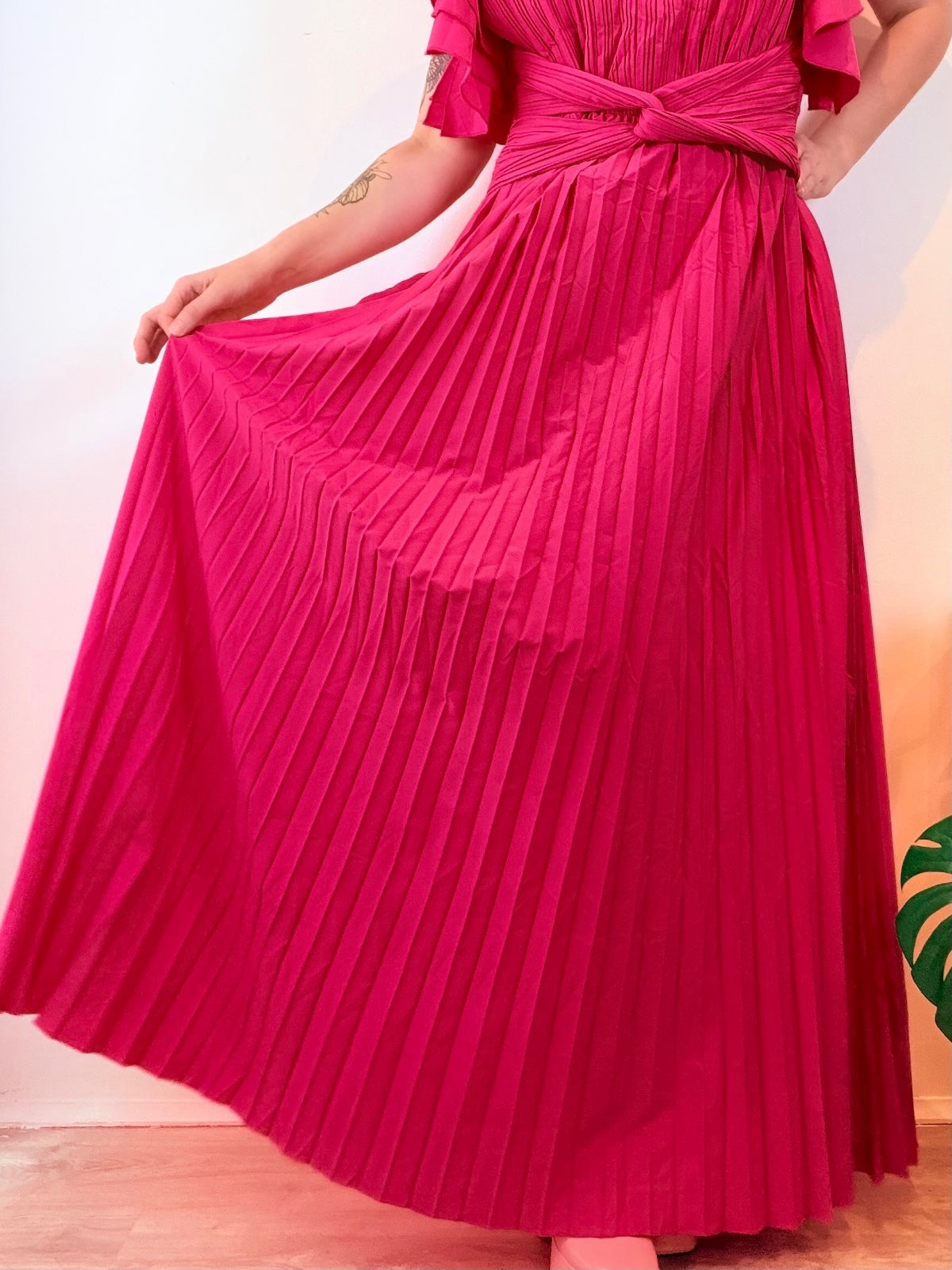 Vintage 1980s Maxi Dress Pleated with Ruffle Sleeves and Waist Tie Size 14