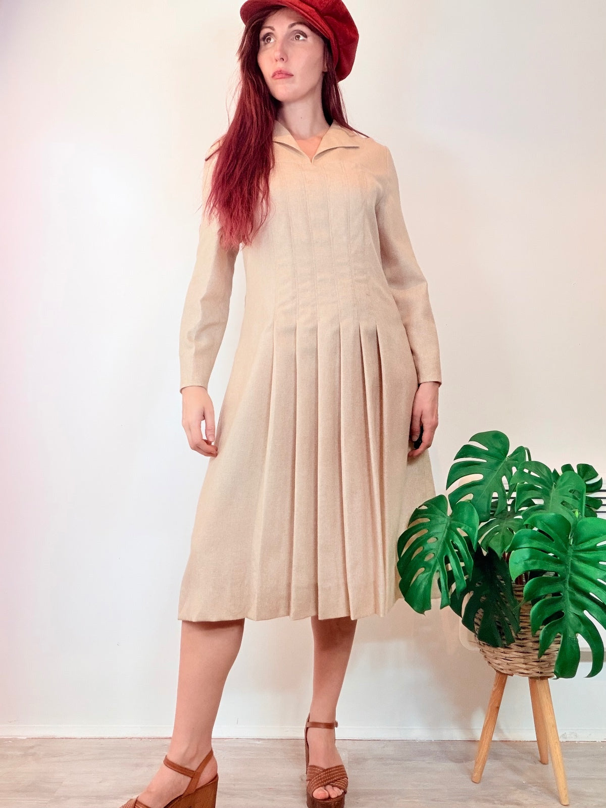 Vintage 1970s Shirt Dress Beige Pleated Midi Long Sleeves and Collar Size 16