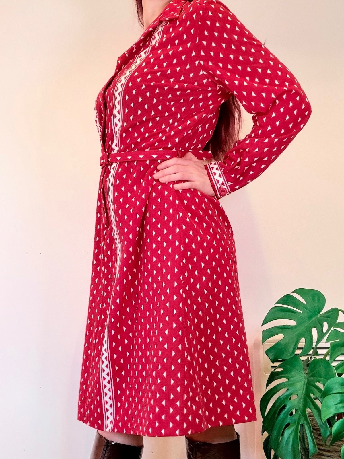 Vintage 1960s Shirt Dress pink Patterned Long Sleeve Dress with Belt Size 20