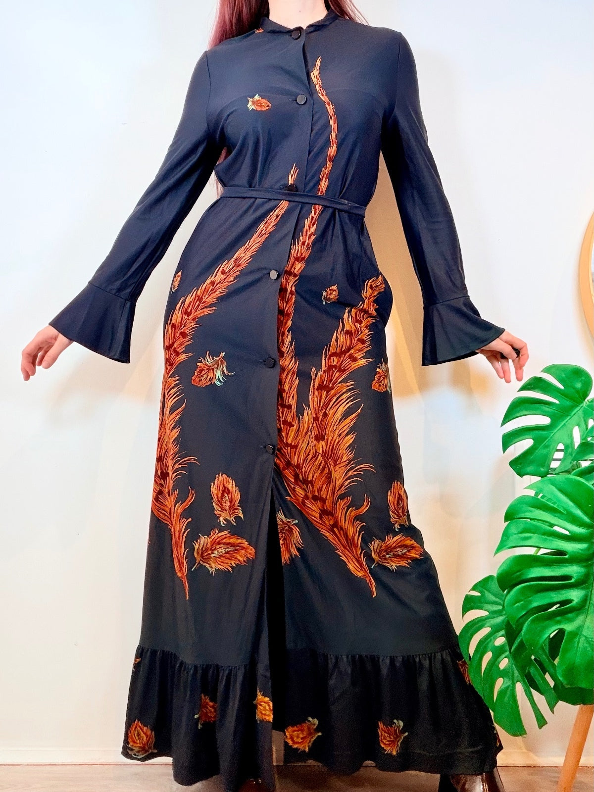 Vintage 1970s Maxi Dress Feather Print Flared Sleeves Black Button Size 10 12