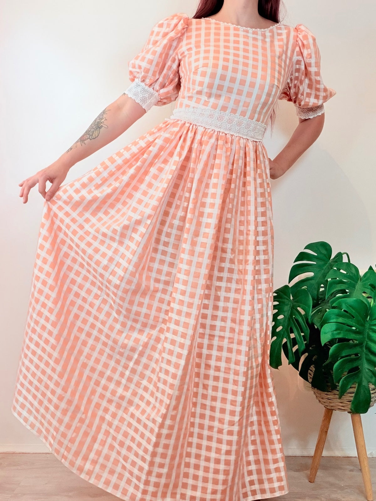 Vintage 1960s Prairie Dress Peach Gingham Puff Sleeve Maxi Lace Trim Size 10
