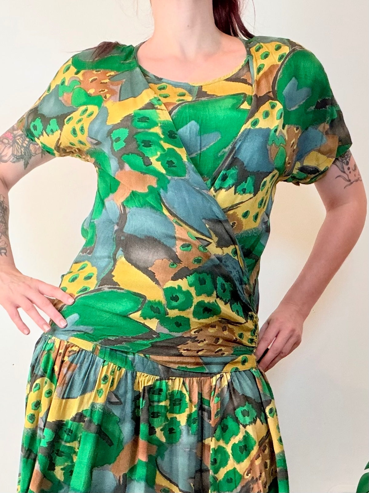Vintage1980s Wrap Dress Green and Yellow Abstract Print Drop Waist Size 12