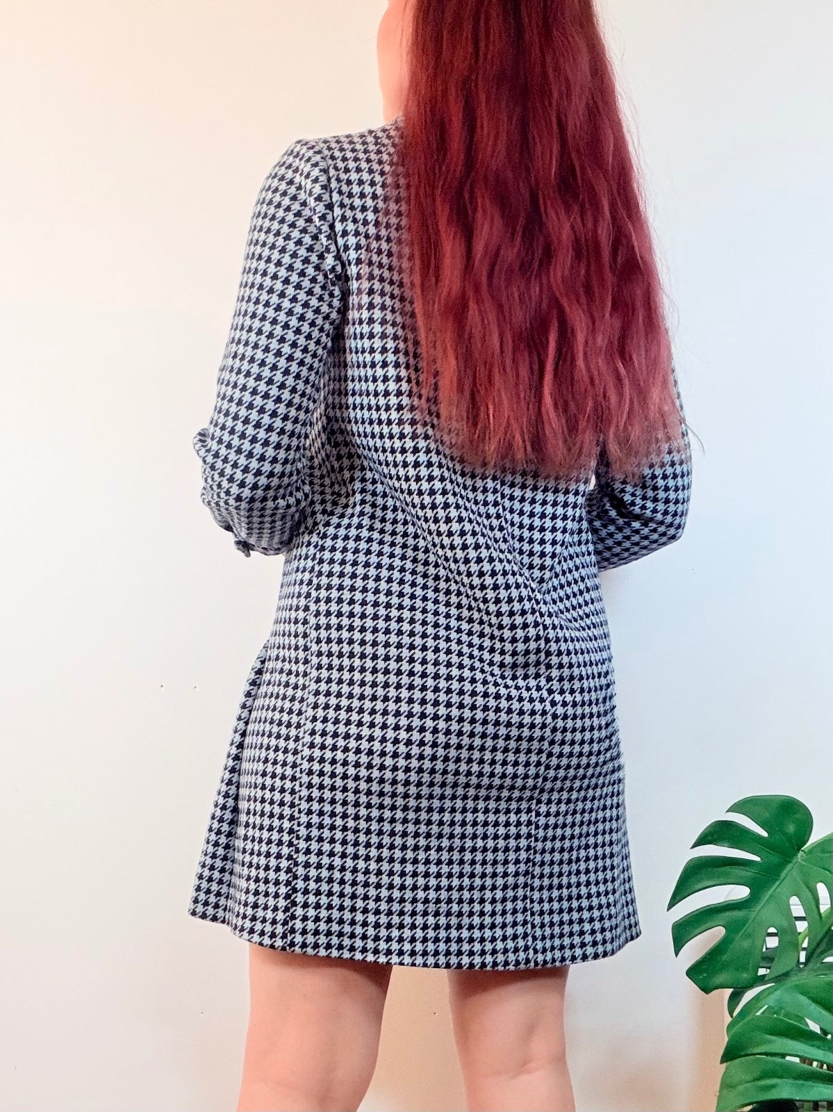 vintage 1960s Shirt Dress Houndstooth Long Sleeve with Collar Size 14 to 16