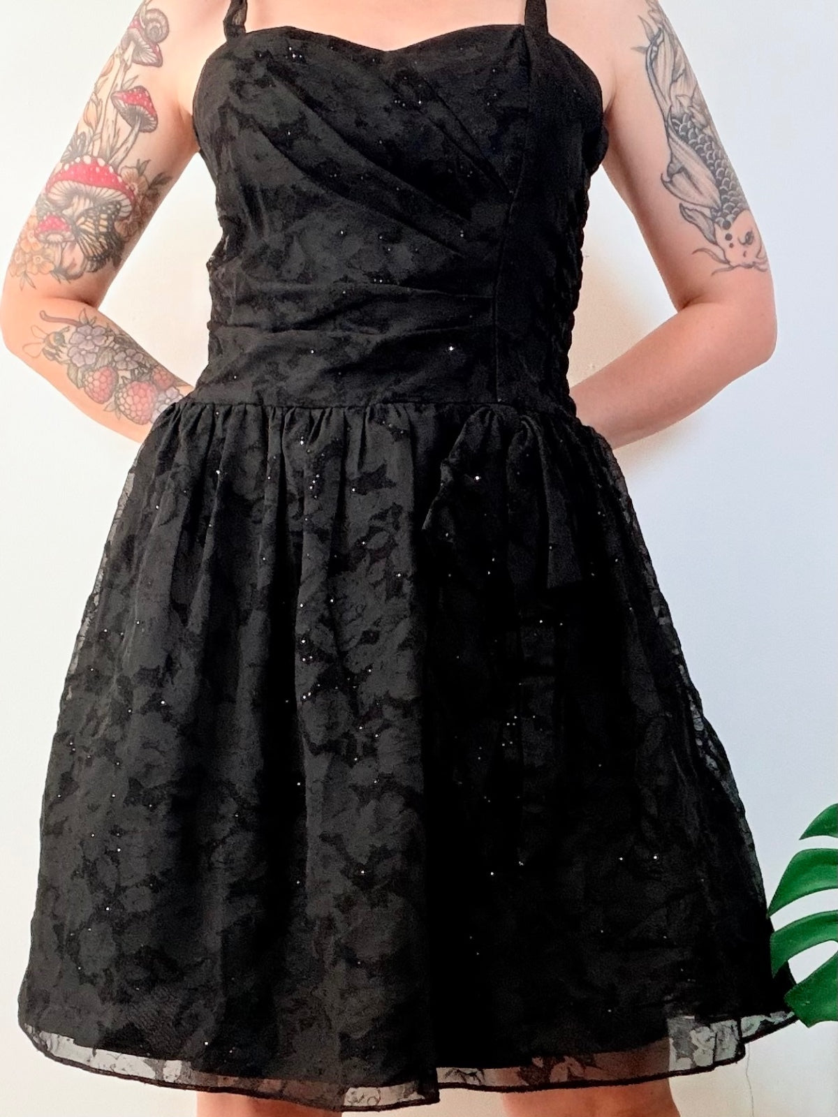 vintage 1980s Party Dress Black Sparkly A line Sweetheart Neckline Size 10 to 12