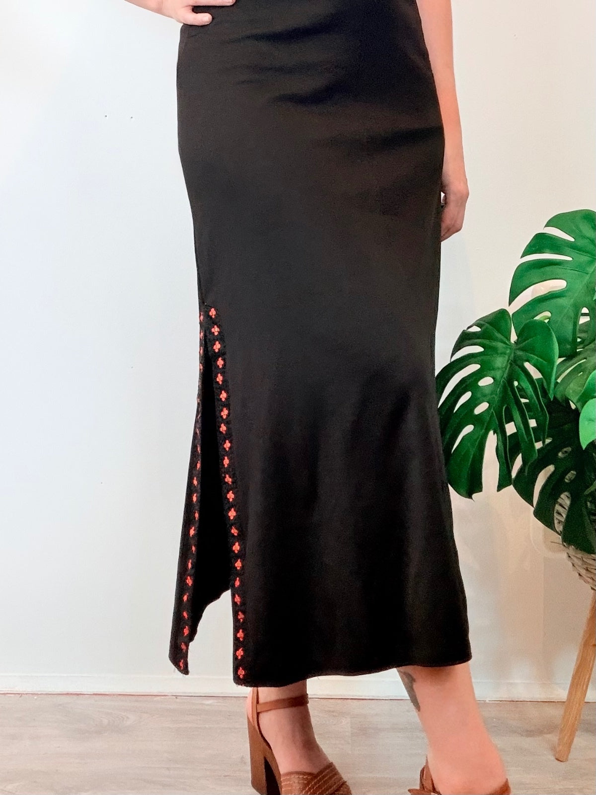 Vintage 1970s Maxi Dress with Red Embroidered Trim and Side Slits Size 8