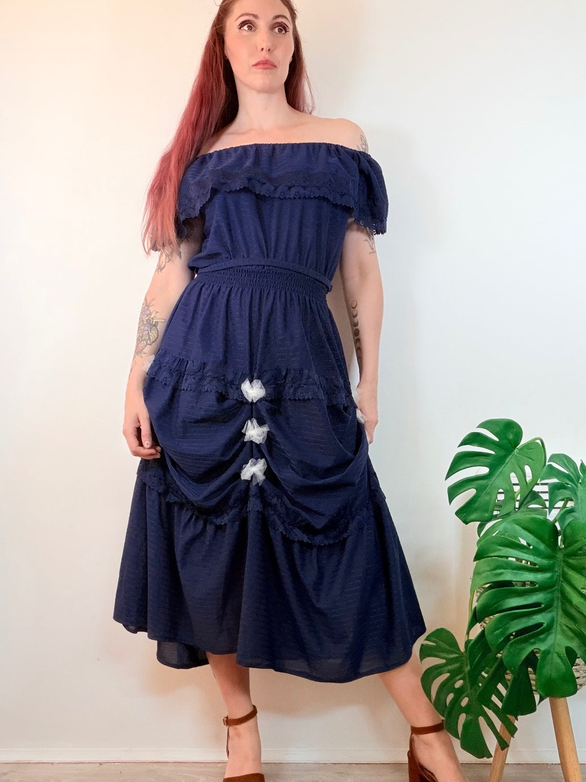 Vintage 1980s Party Dress Blue Off Shoulder Ruffled with Tulle Flower Size 12 14