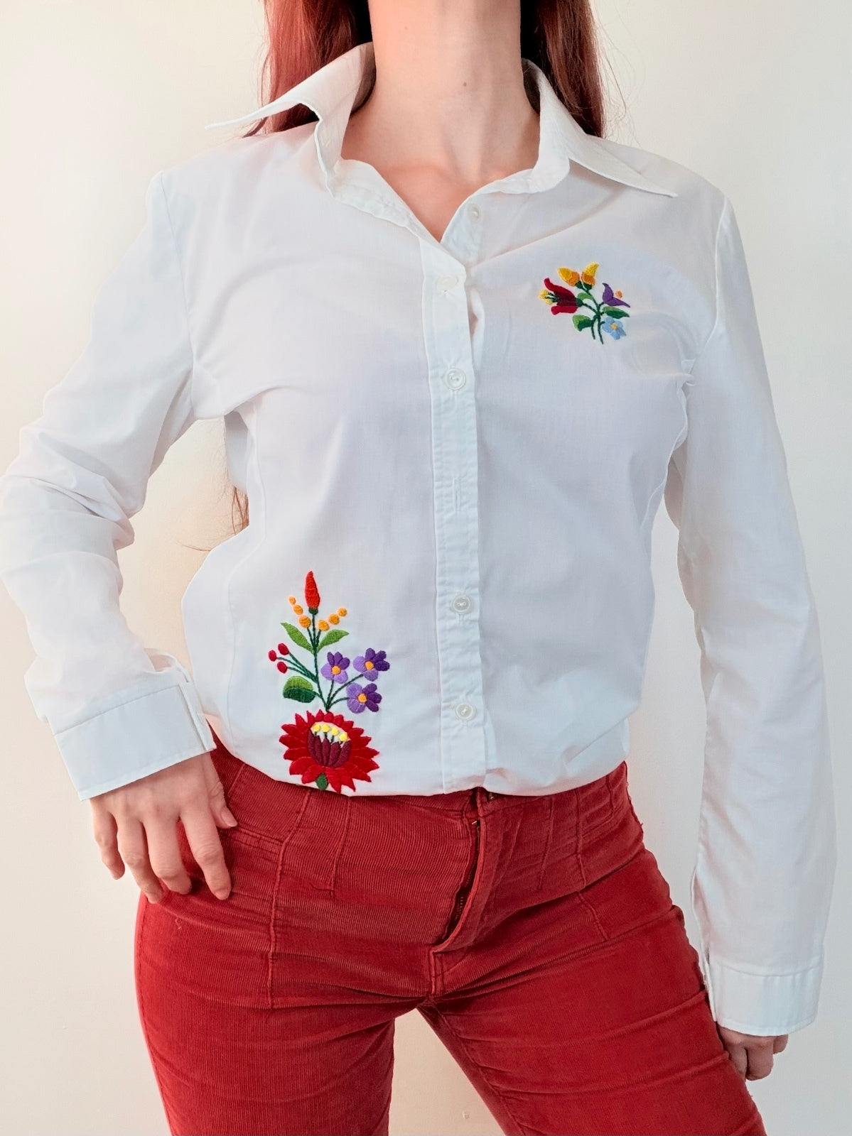White Embroidered Floral Shirt Button-Up Blouse Size 12 to 14