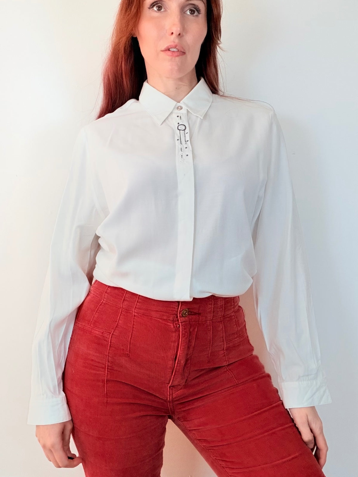 Vintage 1980s White Long Sleeve Shirt with Embroidered Detail Size 14 to 16