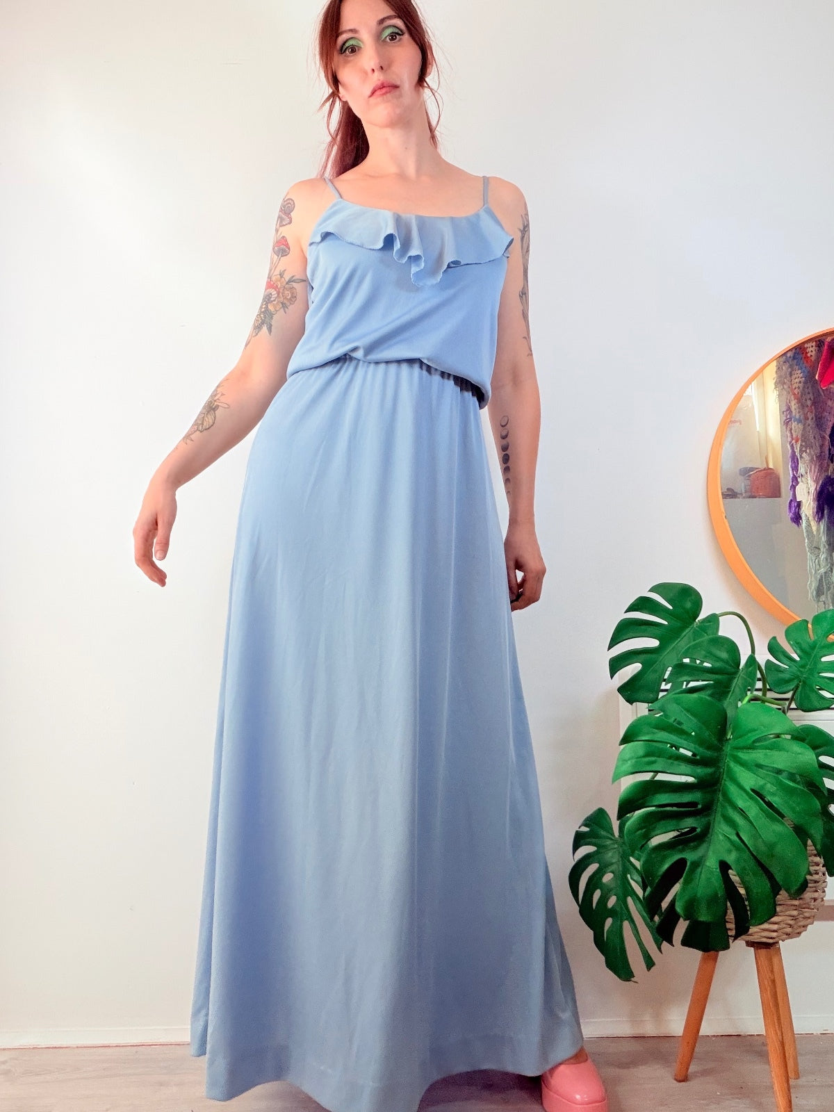 Vintage Maxi Dress Long summer with Ruffle Detail and Spaghetti Straps Size 10