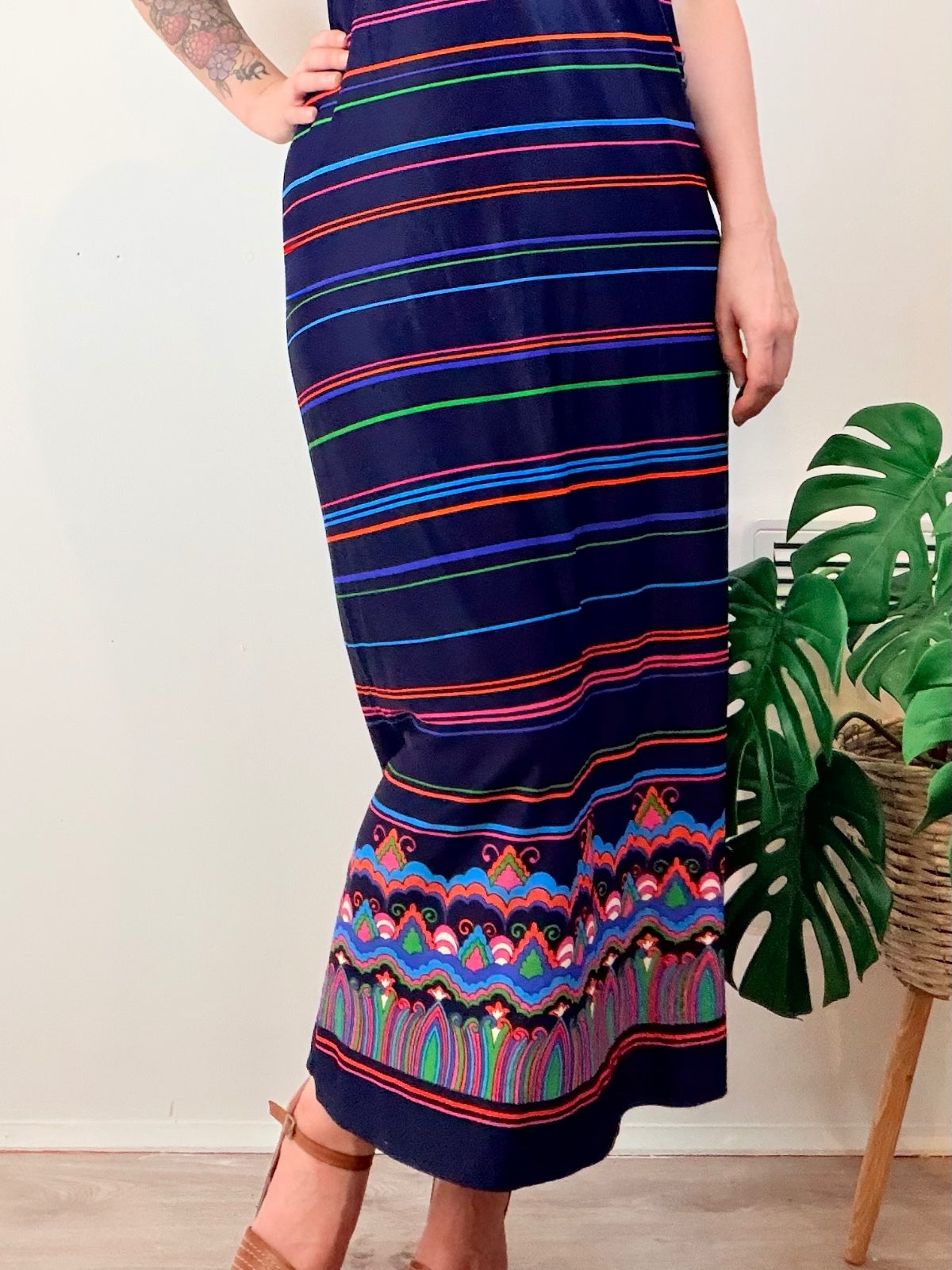 Vintage 1970s Maxi Dress Blue with Stripes and Psychedelic Pattern Size 12
