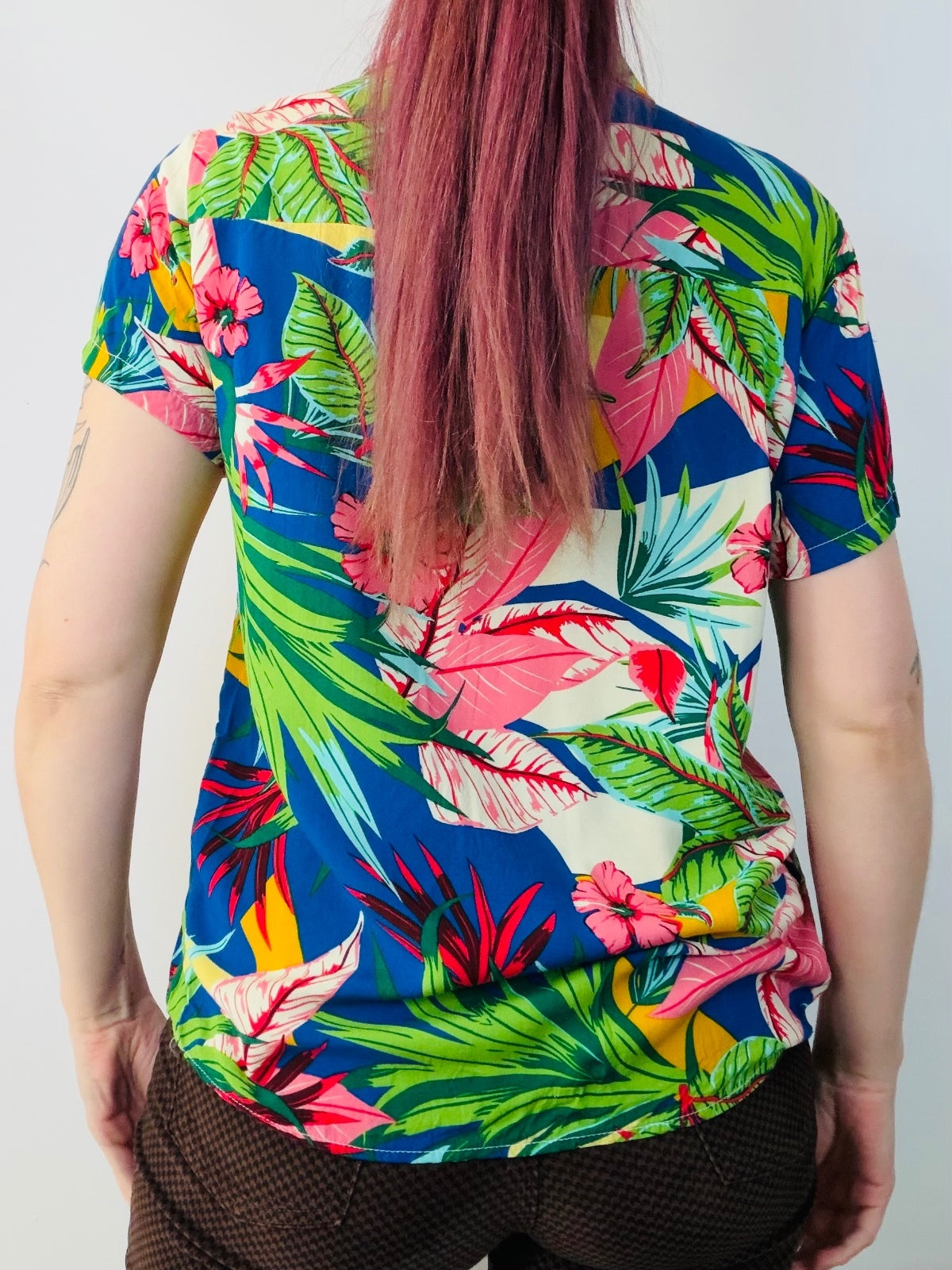 Hawaiian Shirt Size 14 Tropical Print Short Sleeve Button-Up Blouse Holiday top