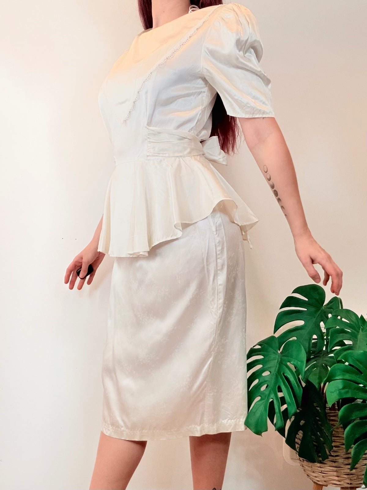 Vintage 1980s Cocktail Dress Cream Satin Peplum Dress with Bow Back Size 10