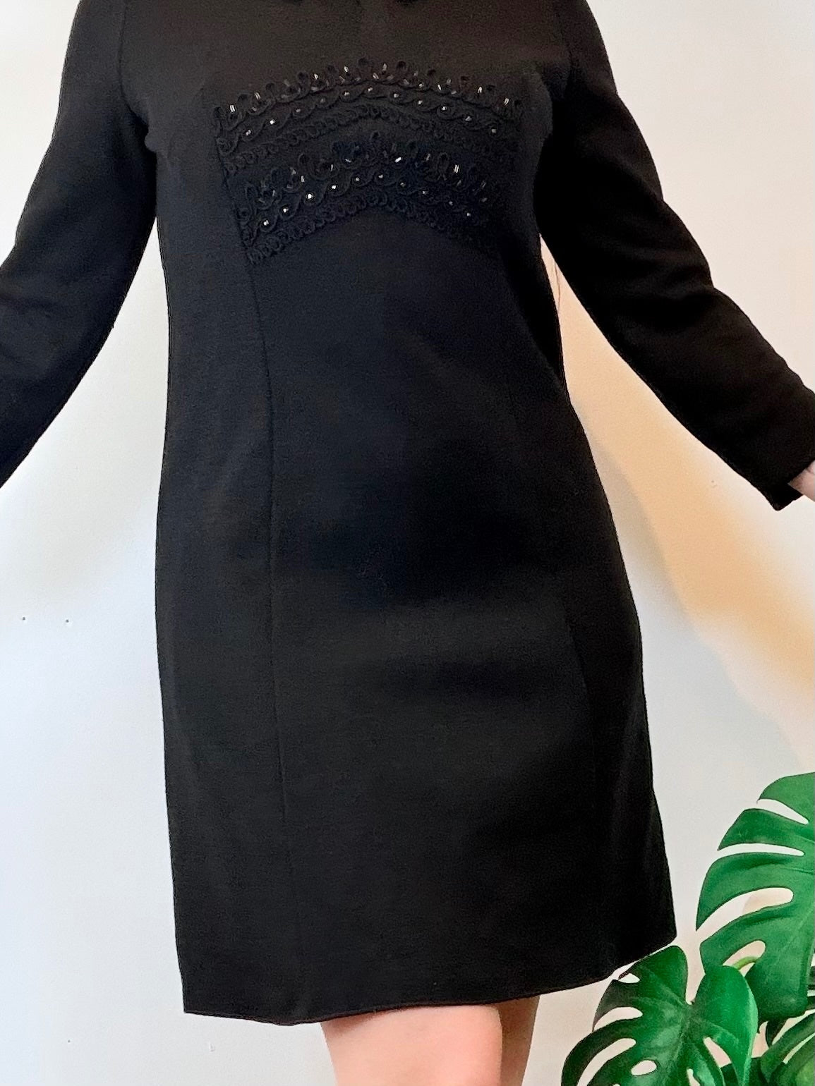 Vintage 1960s Mini Dress Wool with Beaded Detail and Peter Pan Collar Size 12 14