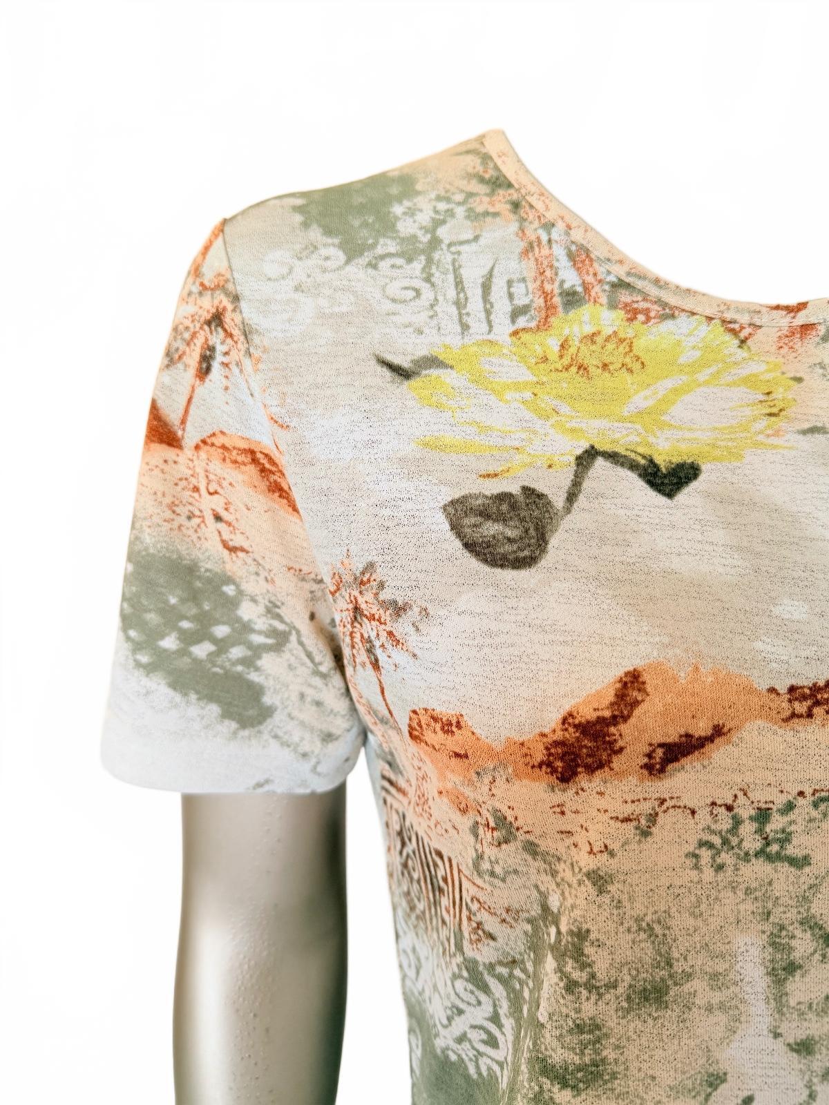 Vintage Y2K T-shirt Size 10 to 12 By TIGI WEAR Tropical Print Tee Summer Top