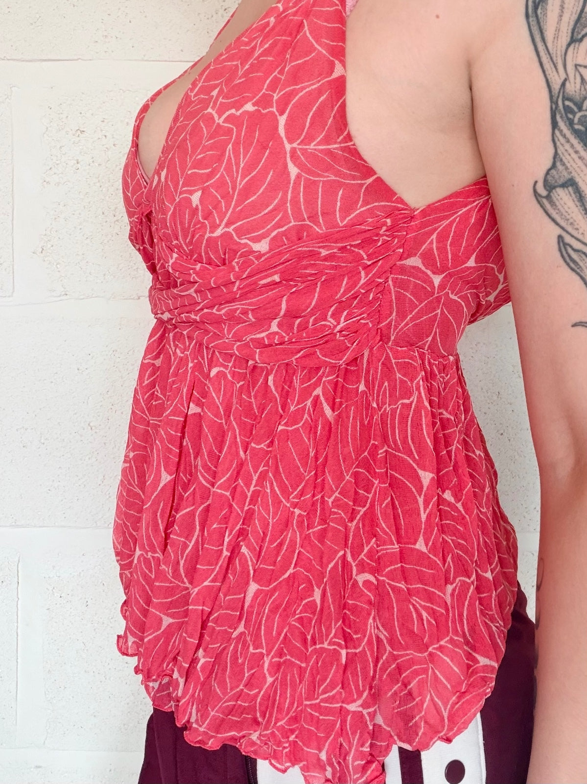 vintage Y2K cami top by Diane Von Furstenberg Pink Leaf Print Silk size M 10 12