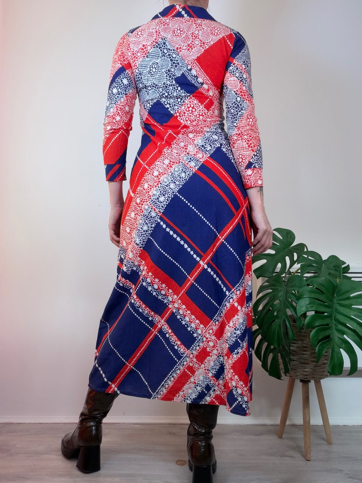 Vintage 1970s Dress Long Sleeve Maxi Dress in Bold Red and Navy Plaid Size 10 12