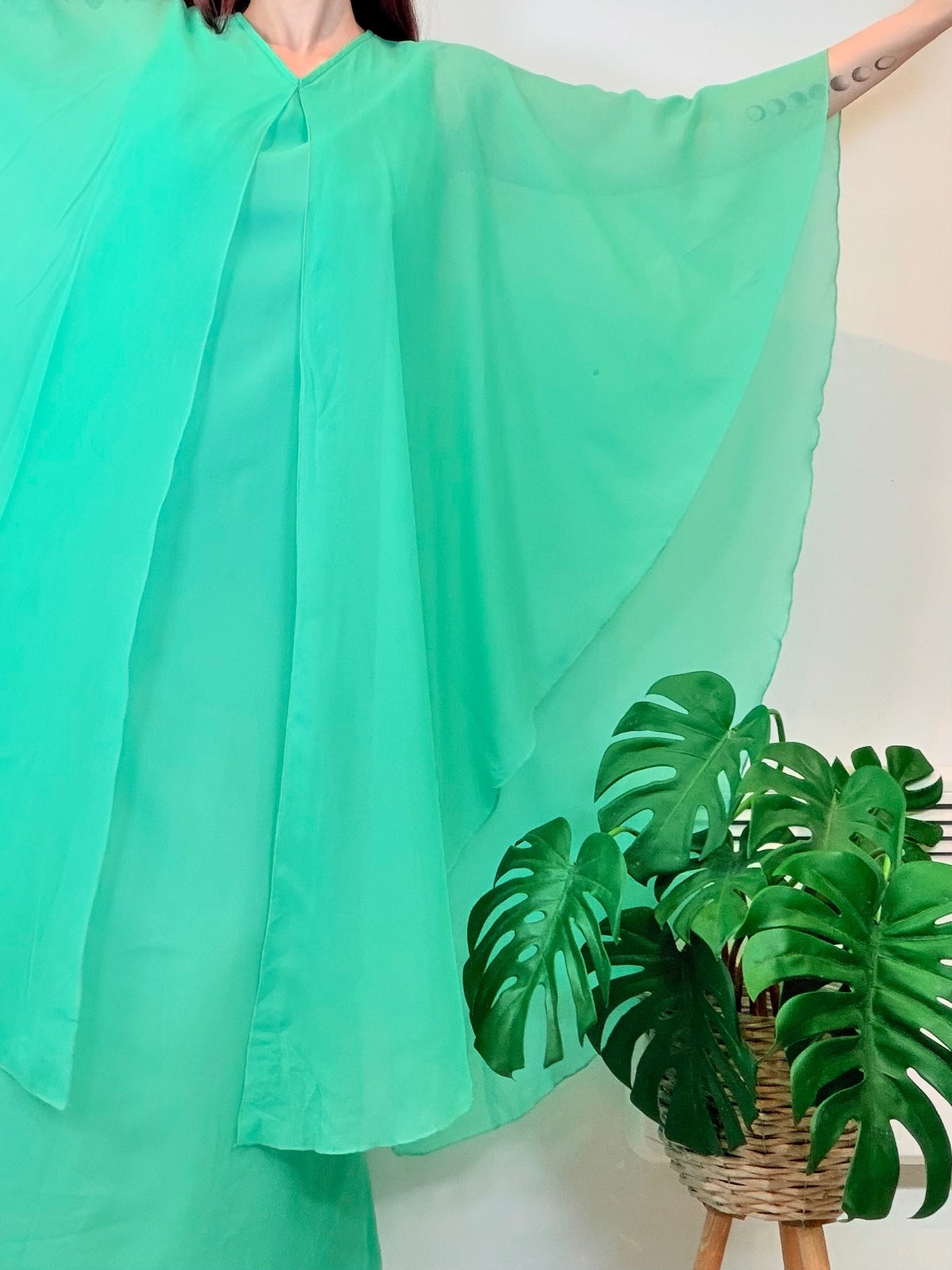 Vintage 1970s Maxi Dress Flowing Green Kaftan Dress with Sheer Overlay Size 14