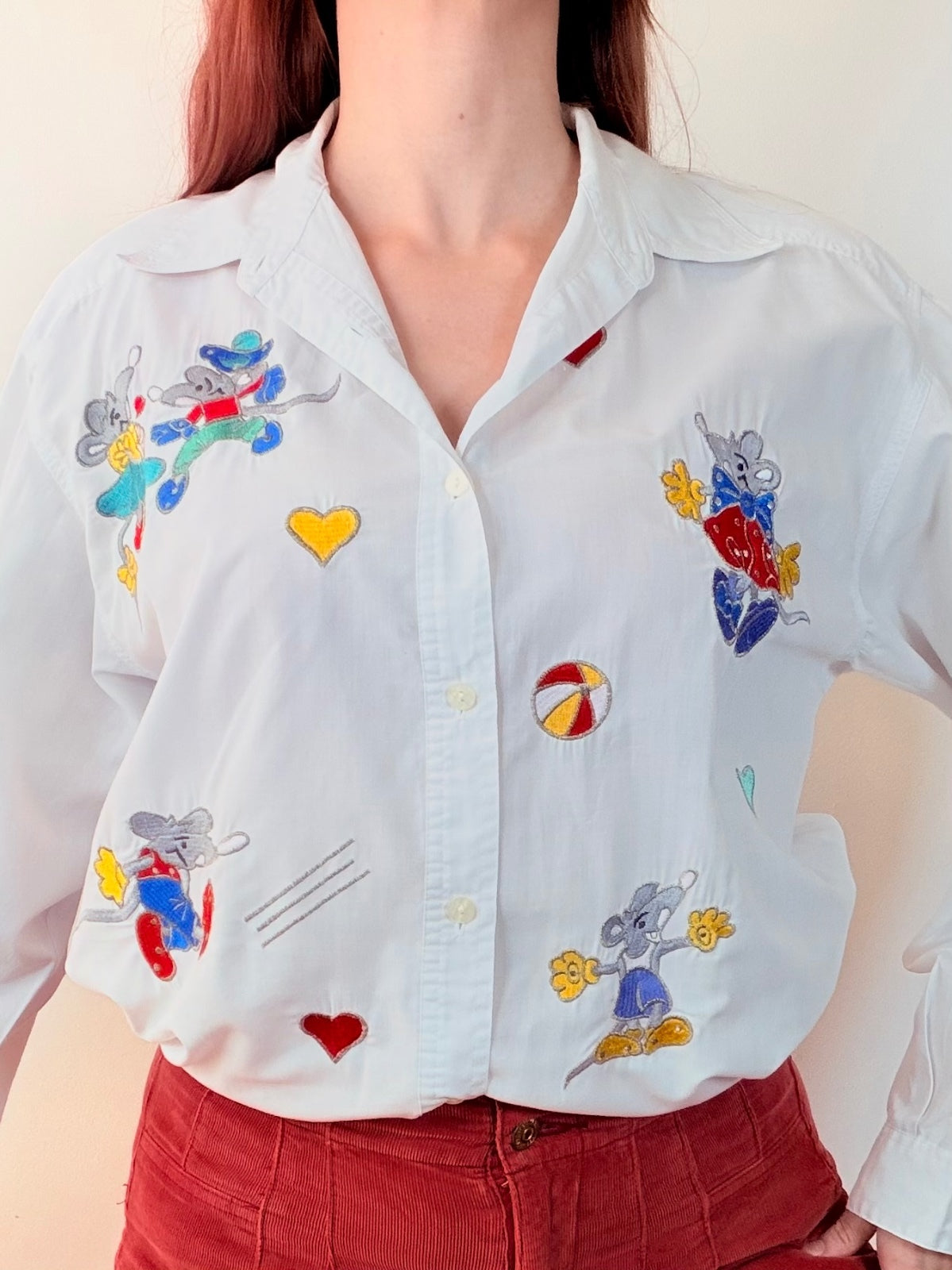vintage 1980s White Shirt with Retro Embroidered Mice and Hearts Size 16 to 18