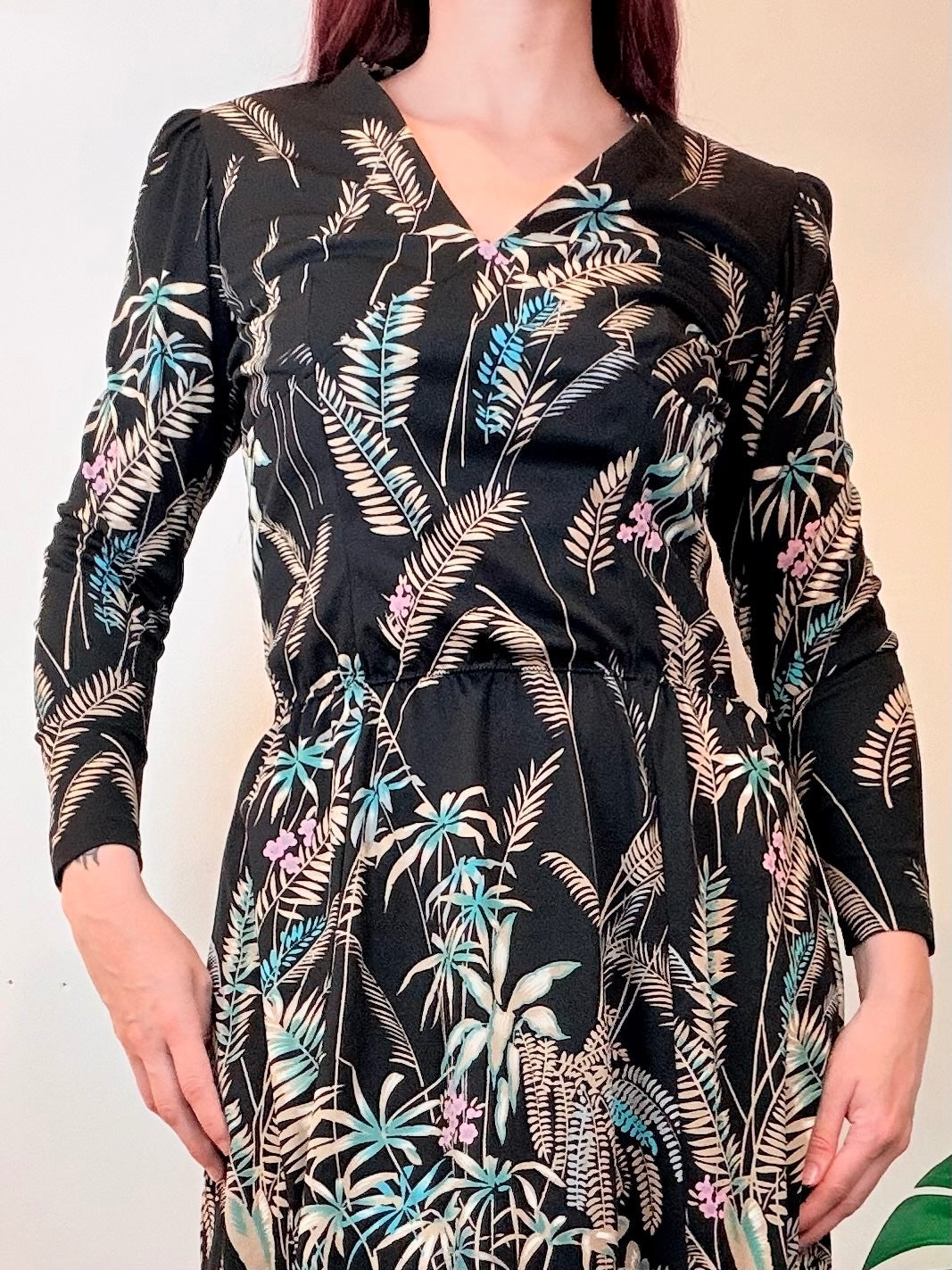 Vintage 1970s Shirt Dress Black Midi Dress with Tropical Botanical Print Size 16