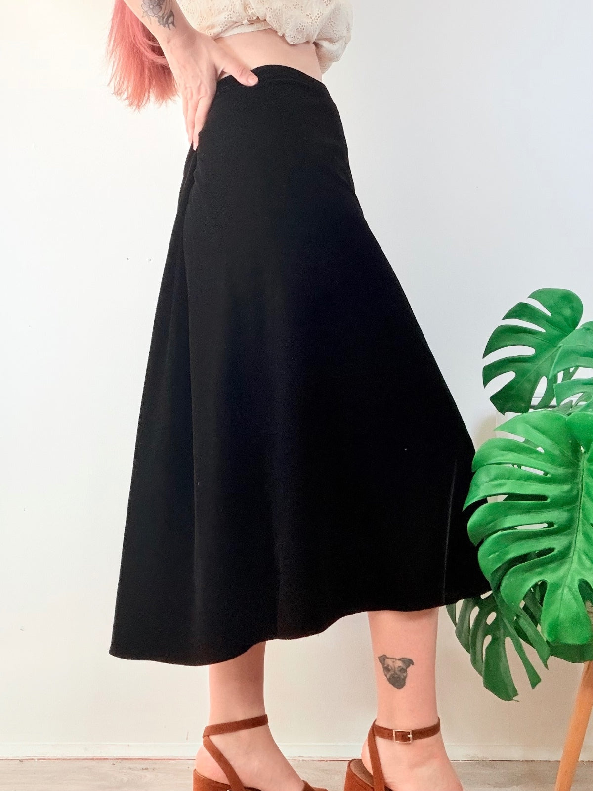 Vintage Black Velvet Skirt Midi A line Whimsigoth style size 18