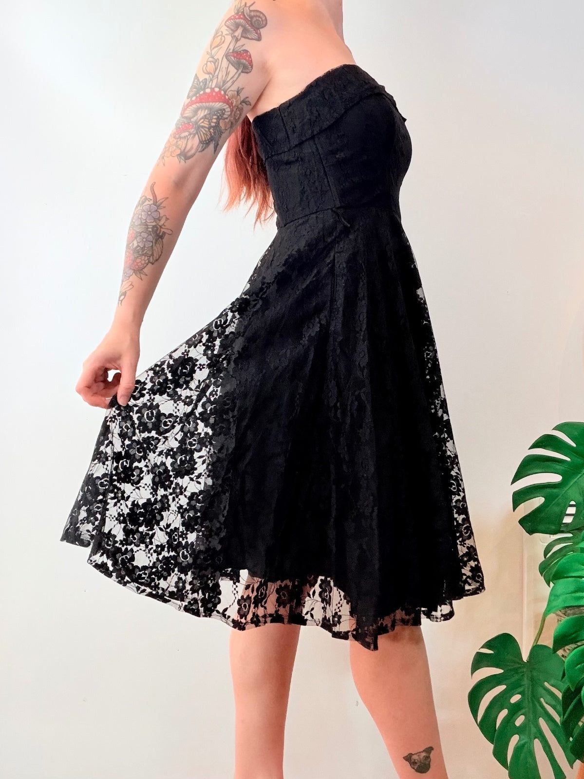 Vintage 1980s Party Dress Strapless Black Lace with Flared Skirt Size 8