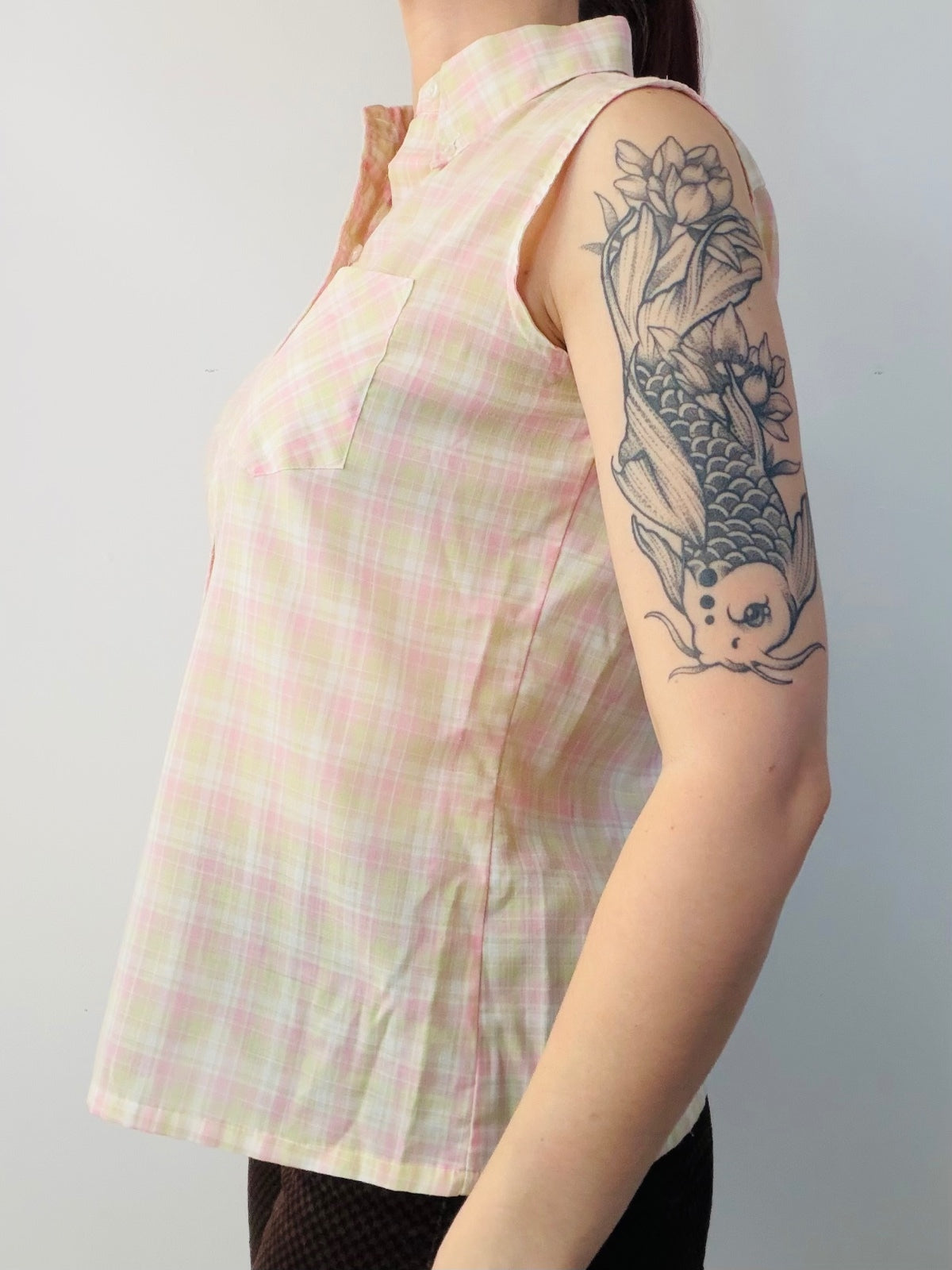 Vintage 1980s Sleeveless Top Pastel Plaid Button-Up Shirt with Tie Front Size 14