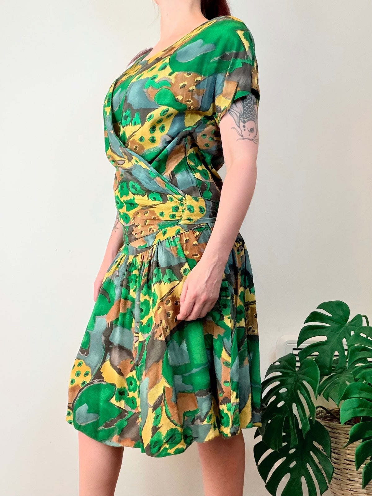 Vintage1980s Wrap Dress Green and Yellow Abstract Print Drop Waist Size 12