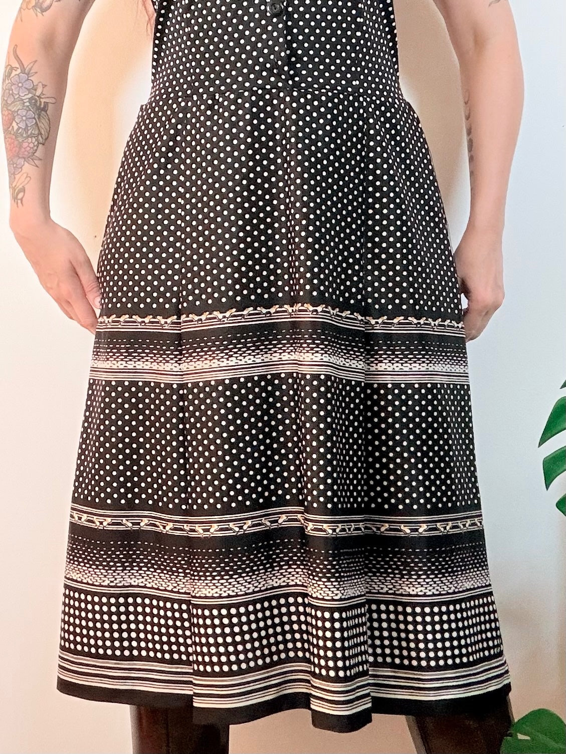 Vintage 1970s Shirt Dress Black and White Polka Dot Midi with Collar Size 14