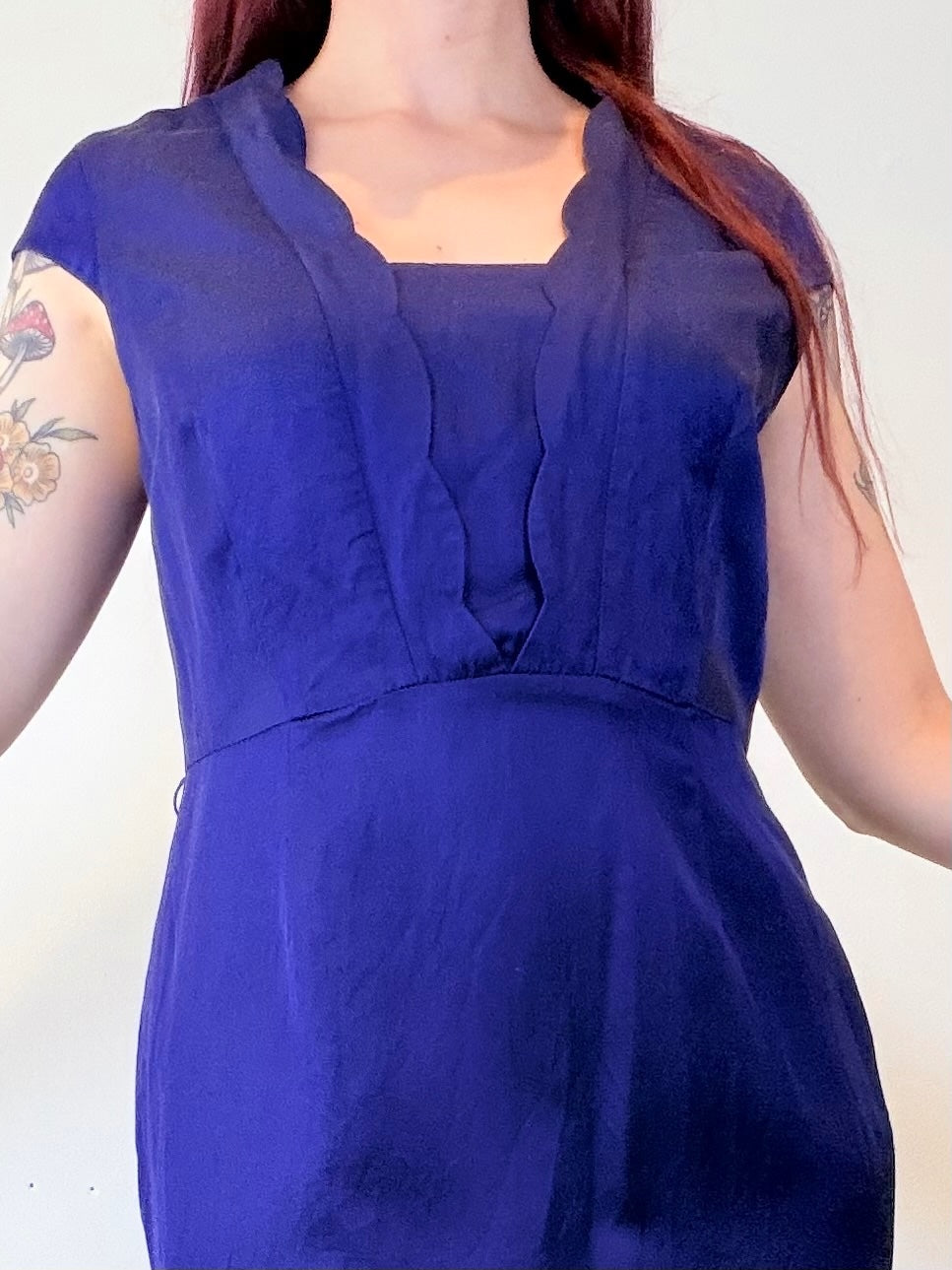 Vintage Y2k Party Dress Dress with Scalloped V Neck By Oasis Size 14