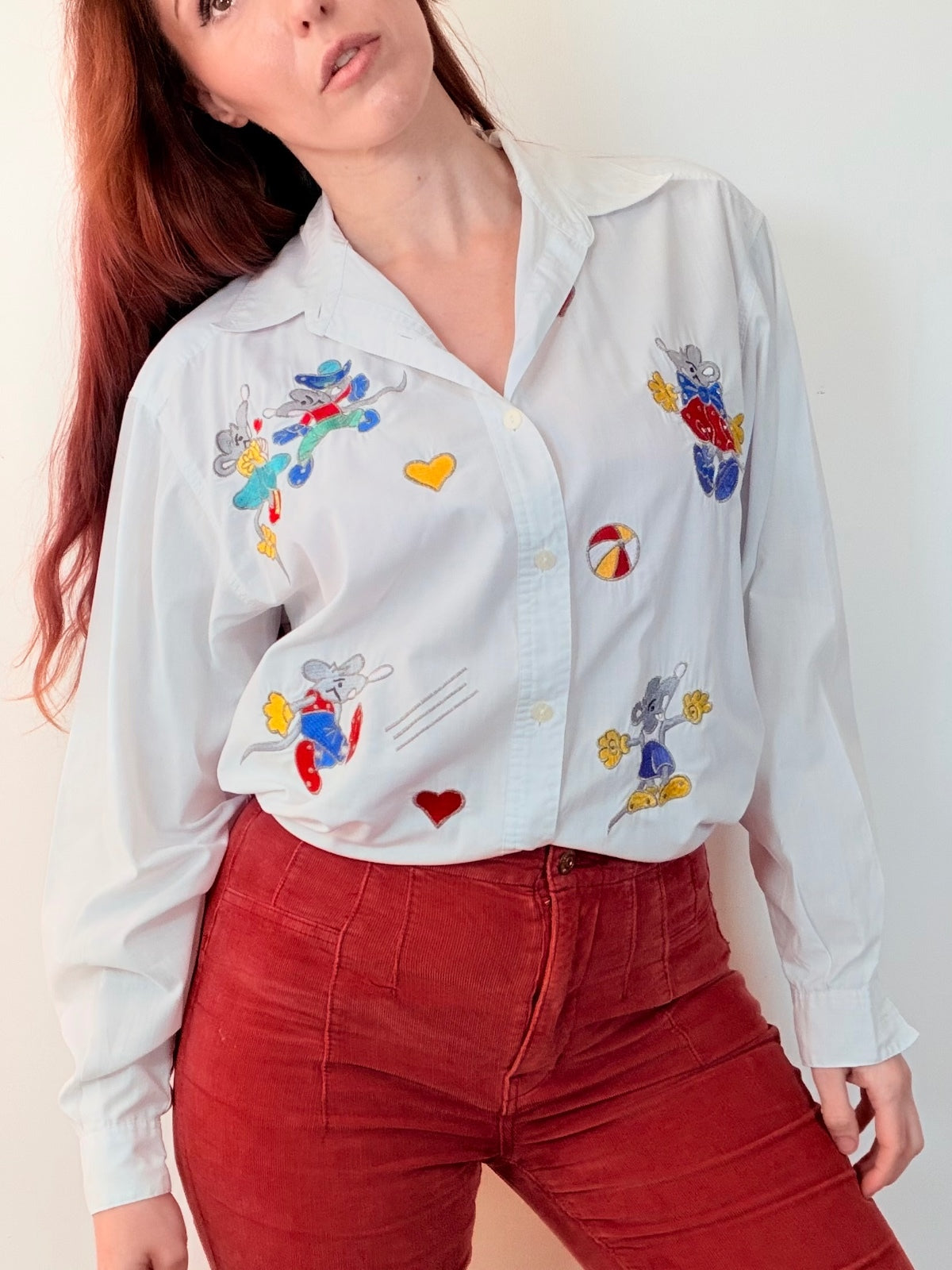 vintage 1980s White Shirt with Retro Embroidered Mice and Hearts Size 16 to 18