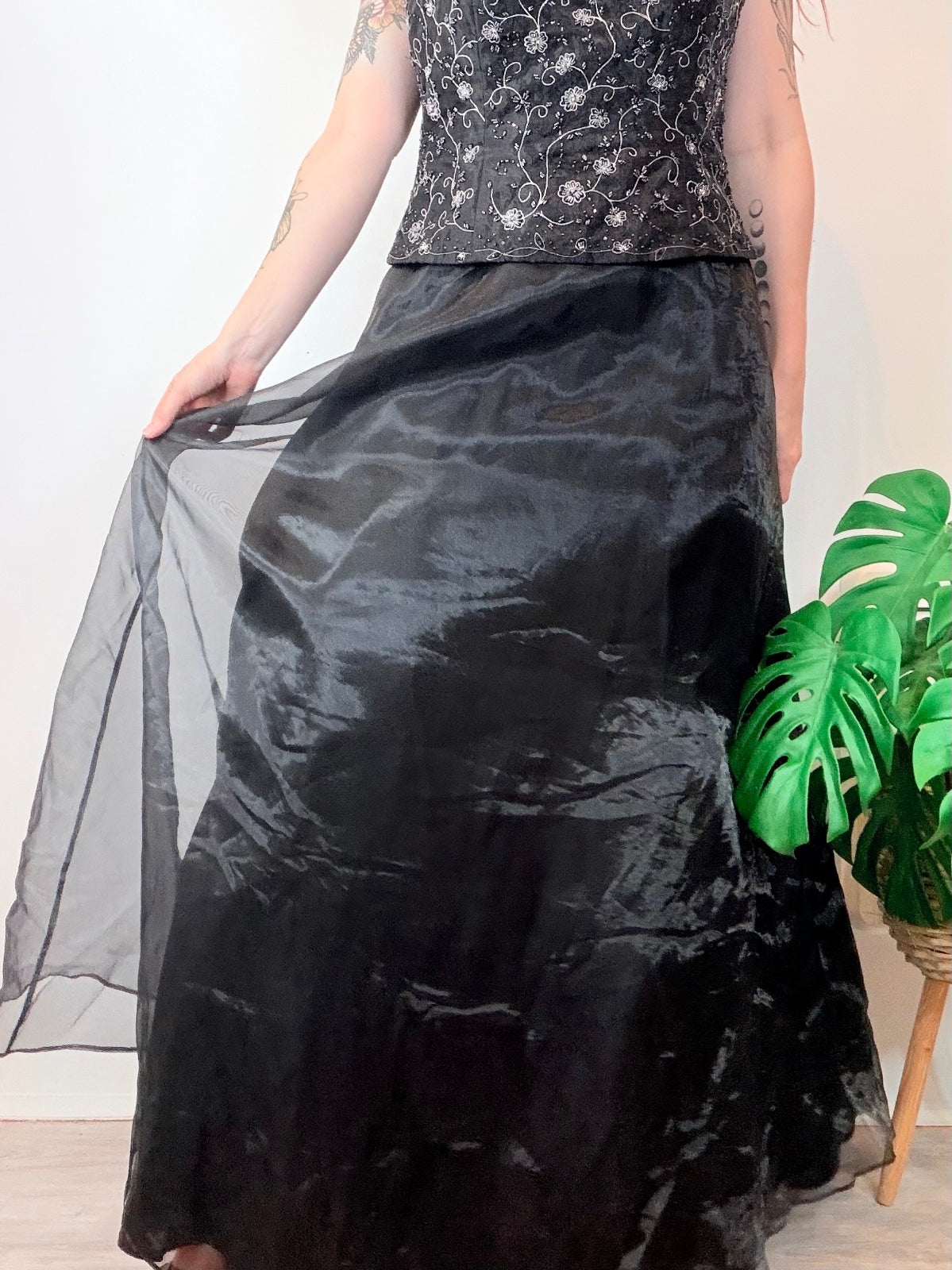 Vintage 1990s Strapless Prom Dress Embroidered Bodice and Flowing Skirt Size 14