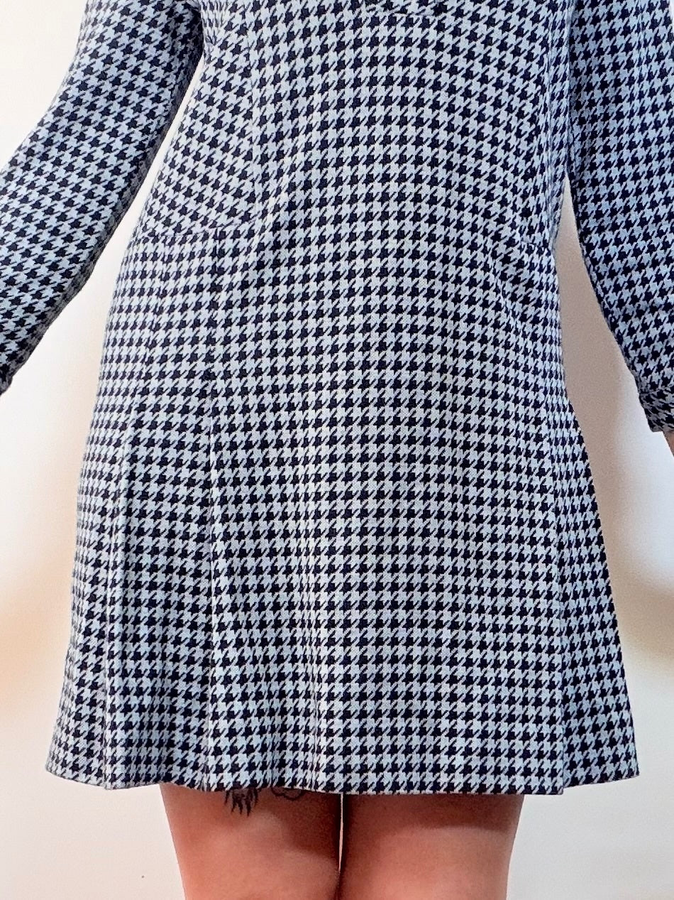 vintage 1960s Shirt Dress Houndstooth Long Sleeve with Collar Size 14 to 16