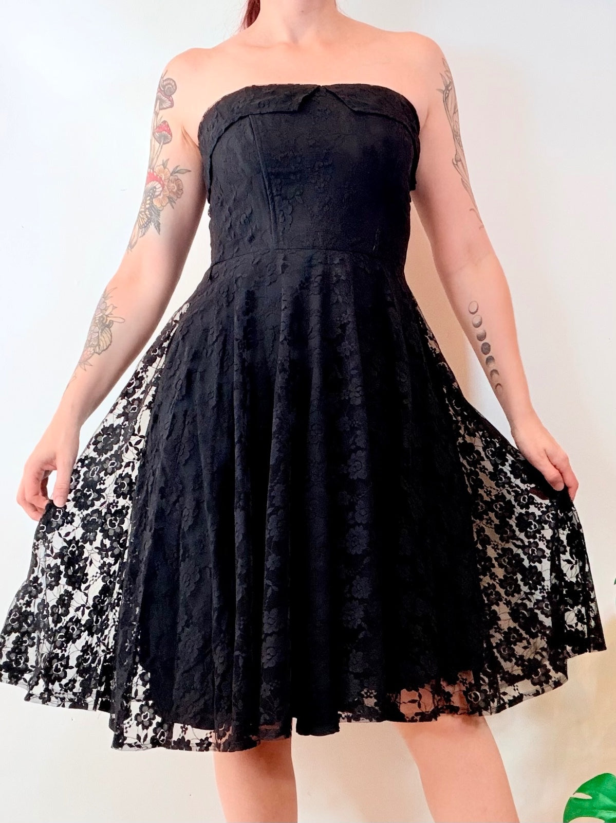Vintage 1980s Party Dress Strapless Black Lace with Flared Skirt Size 8