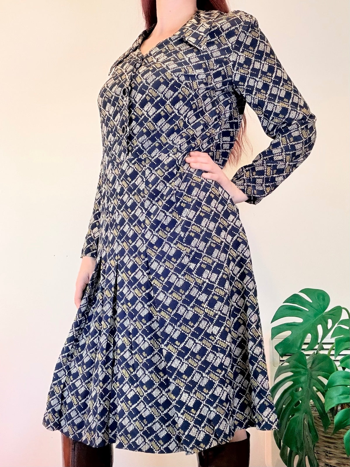 Vintage 1970s Shirt Dress Navy and Beige Patterned Long Sleeve Dress Size 16