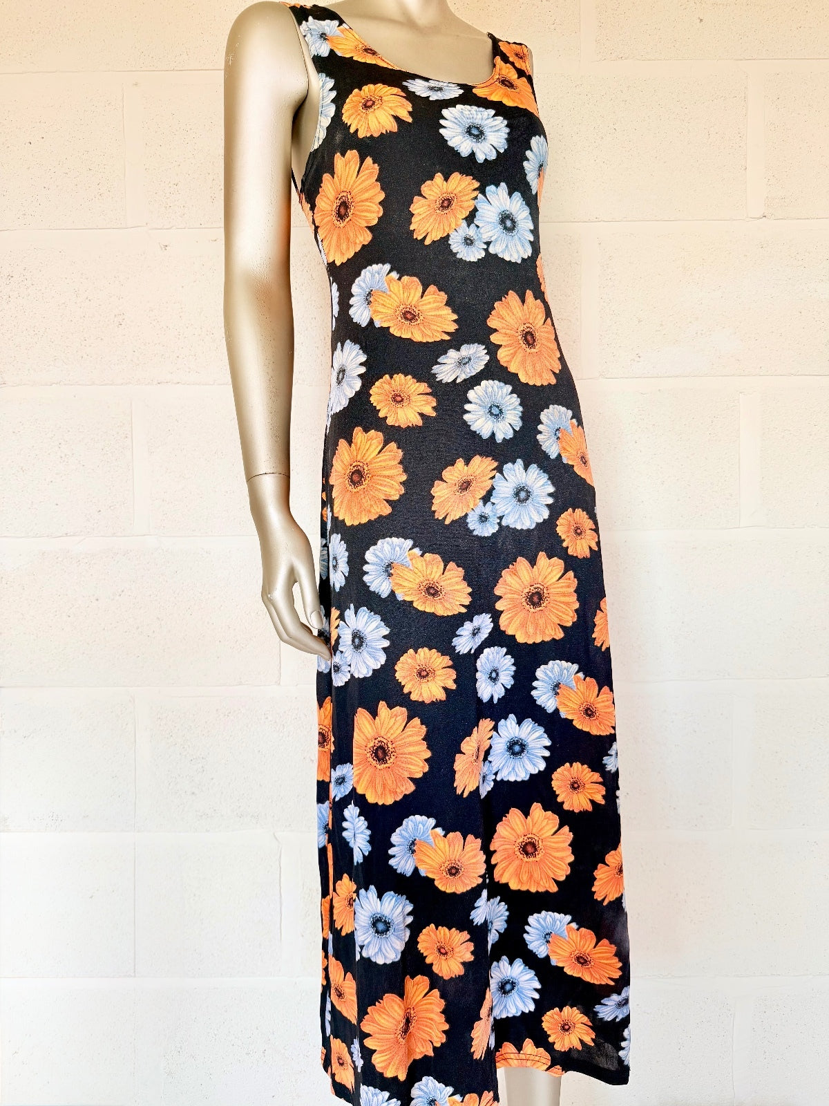 Vintage 1970s long Dress with Orange Retro Floral Print Hippie Festival 10