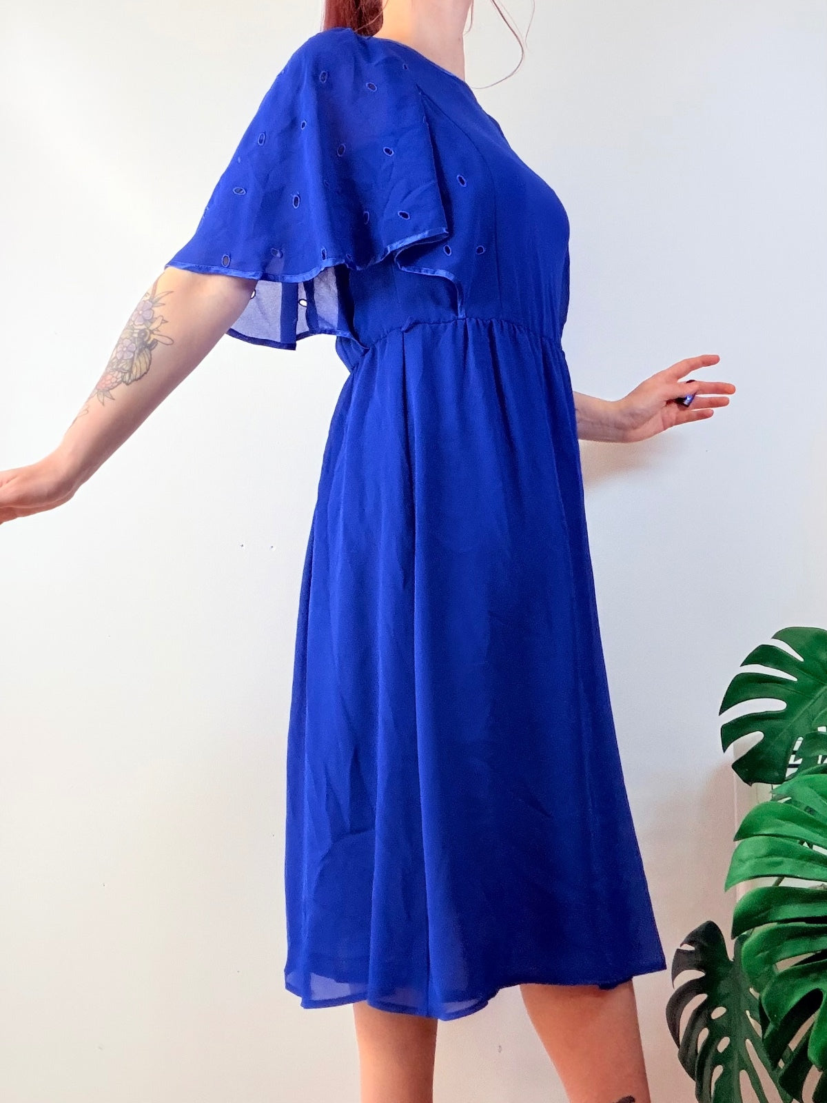 Vintage 1980s Floaty Dress Blue Midi with Eyelet Cape Sleeves Size 14