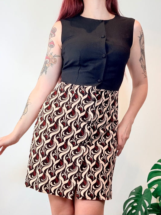 Vintage Mod Mini Dress with Funky Swirl Skirt and fitted waist size 10