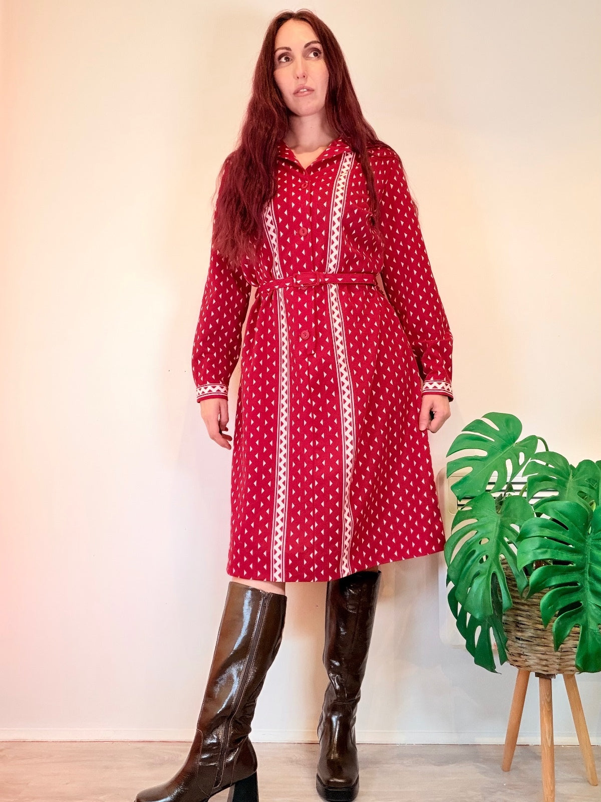 Vintage 1960s Shirt Dress pink Patterned Long Sleeve Dress with Belt Size 20