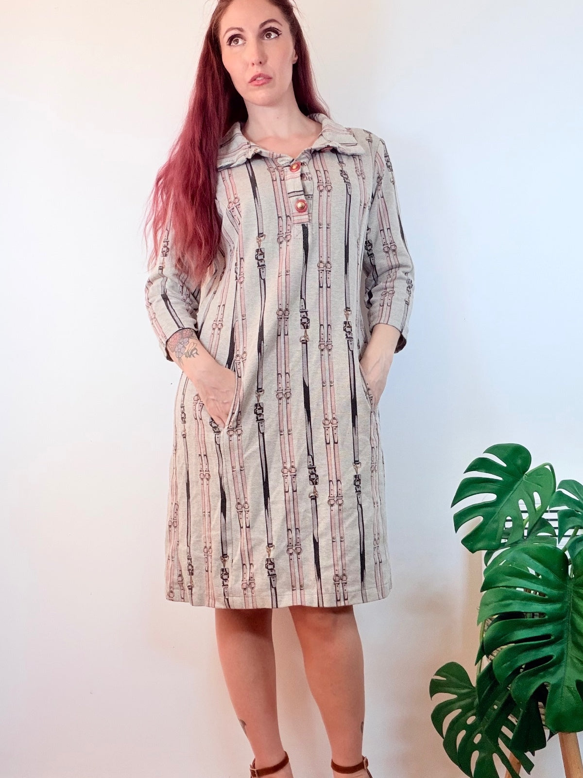 Vintage 1960s Shirt Dress Beige Striped Dress with 3/4 Sleeves Size 16