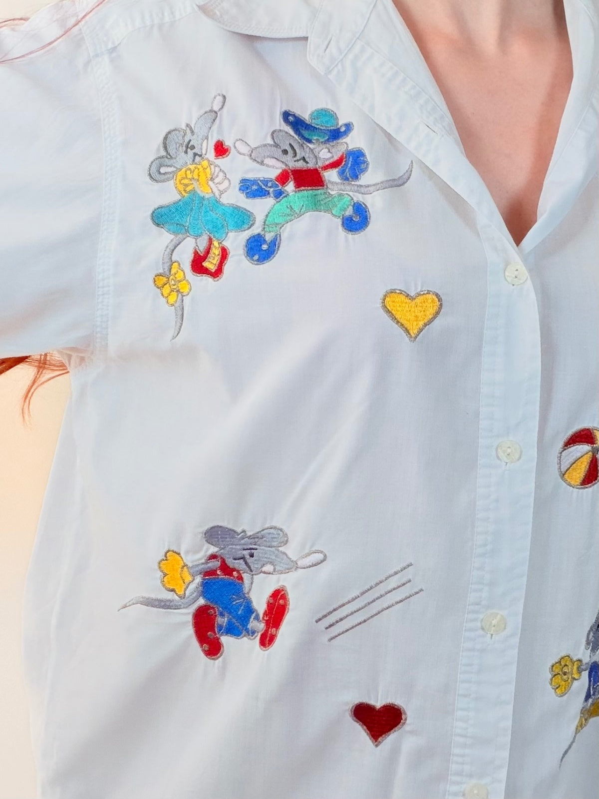 vintage 1980s White Shirt with Retro Embroidered Mice and Hearts Size 16 to 18