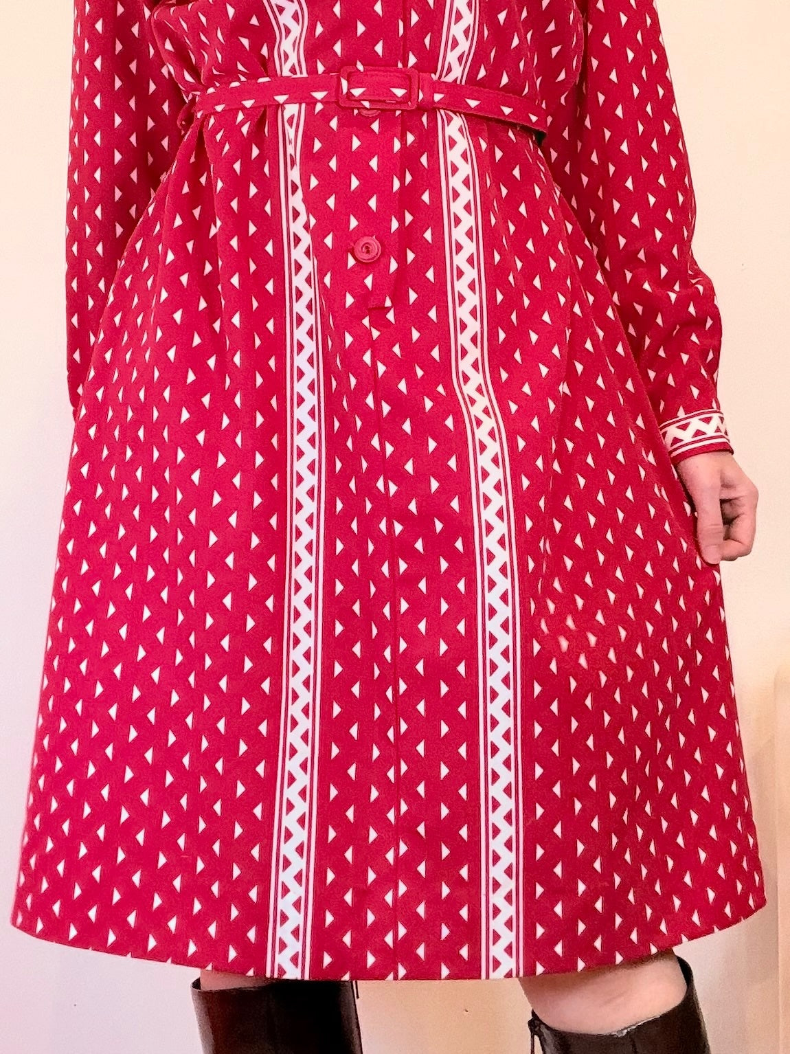 Vintage 1960s Shirt Dress pink Patterned Long Sleeve Dress with Belt Size 20