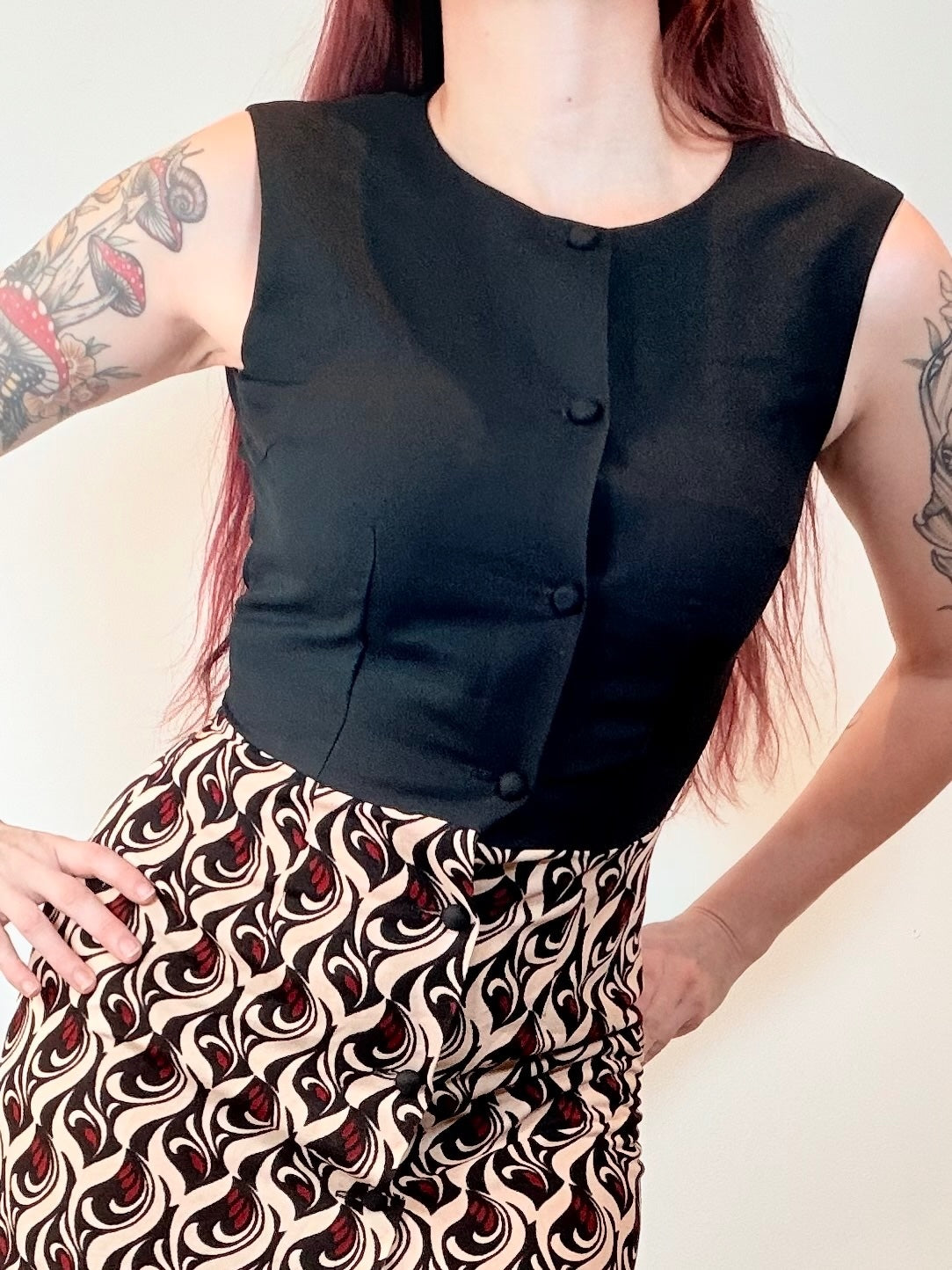 Vintage Mod Mini Dress with Funky Swirl Skirt and fitted waist size 10