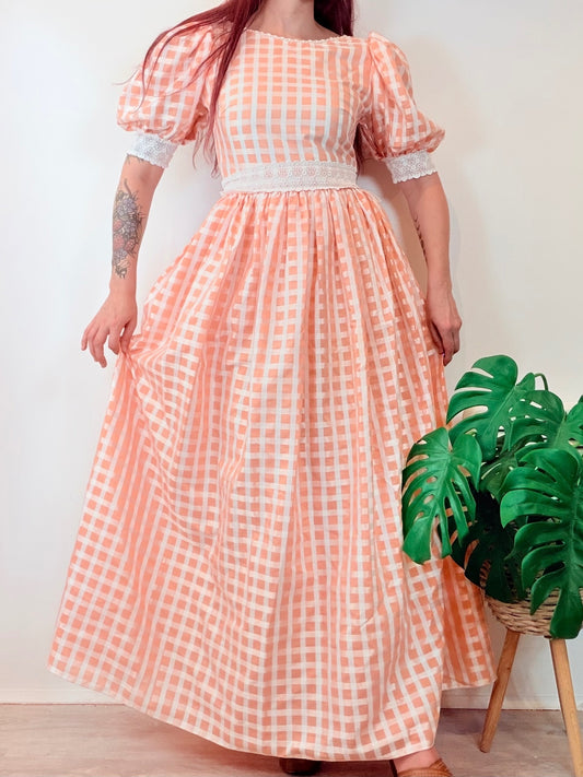 Vintage 1960s Prairie Dress Peach Gingham Puff Sleeve Maxi Lace Trim Size 10
