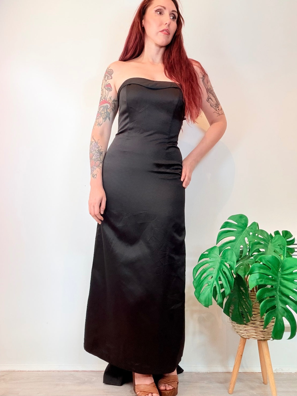 Vintage Y2K Prom Dress Strapless Black Satin Evening Gown with Train Size 8