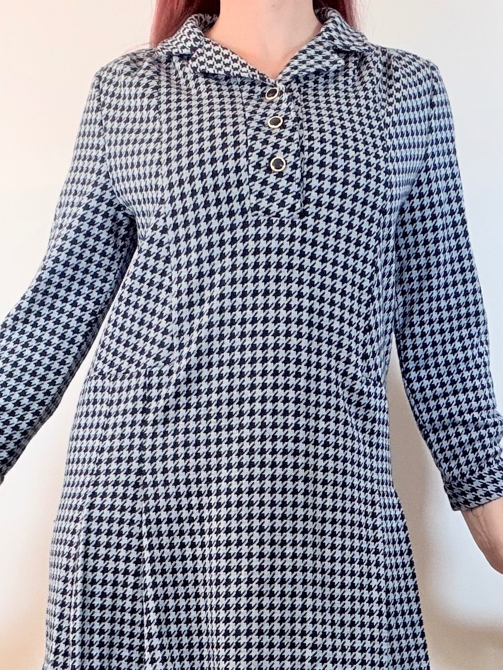 vintage 1960s Shirt Dress Houndstooth Long Sleeve with Collar Size 14 to 16